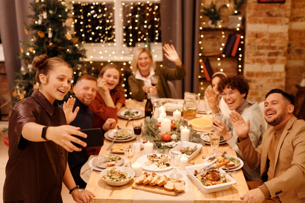 De pracht van een grote eettafel te hebben